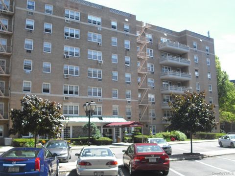 Homes For Sale - 84-39 153 Avenue #3A<br/> Howard Beach, NY 11414