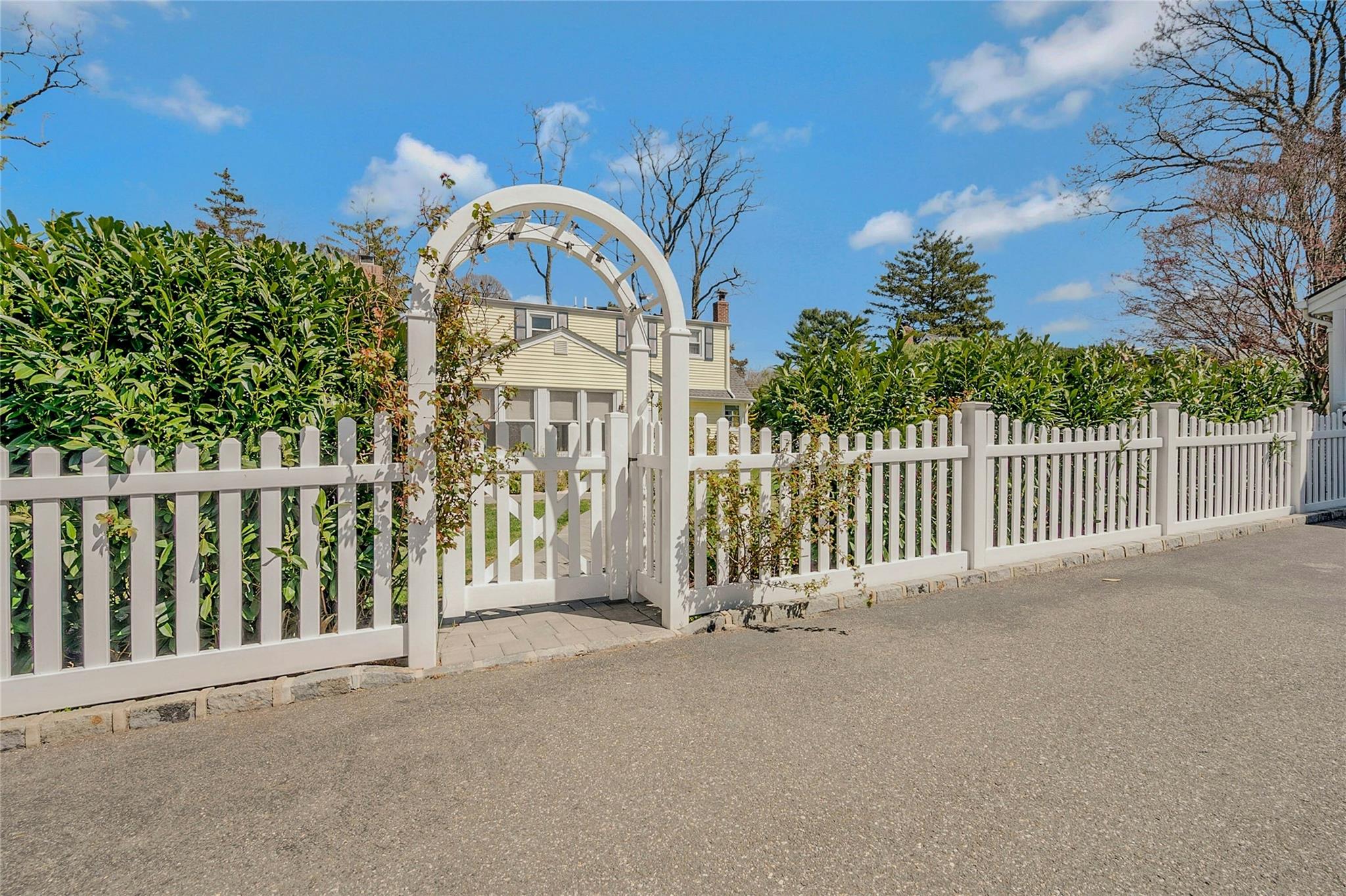 99 Fort Hill Road, Huntington, New York image 28