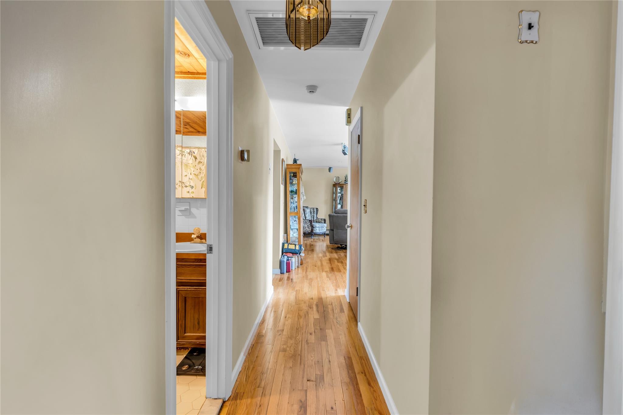 1593 Midland Avenue, Bronxville, New York image 12