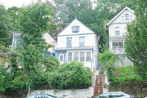 Homes For Sale - 3378 Fort Independence Street<br/> Bronx, NY 10463