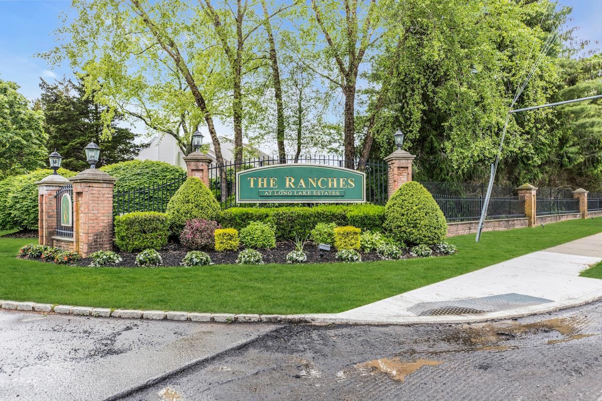 1504 Nicole Drive #1504, Port Jefferson Station, New York image 43