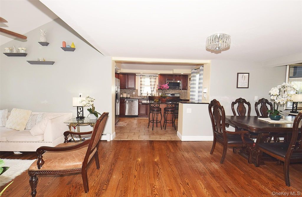 Photo of 130 Winganhauppauge Road, Islip, NY 11751 (MLS # 994816)