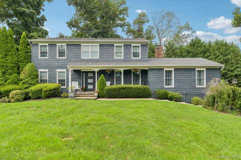 Photo for 6 Pebble Hill Court