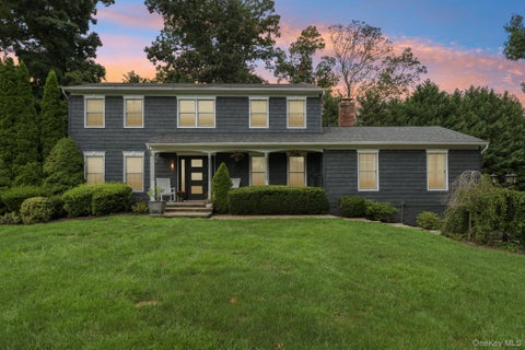 Photo for 6 Pebble Hill Court