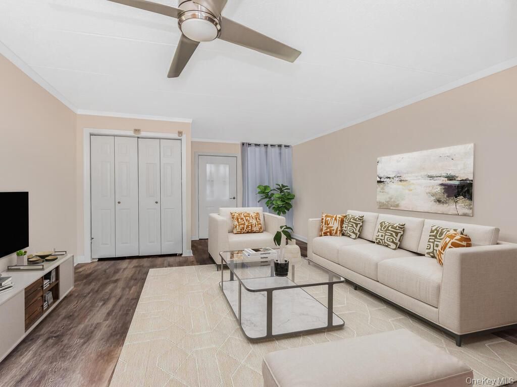 Photo of 121 Sunset Boulevard #10121, Bronx, NY 10473 (MLS # 966552)