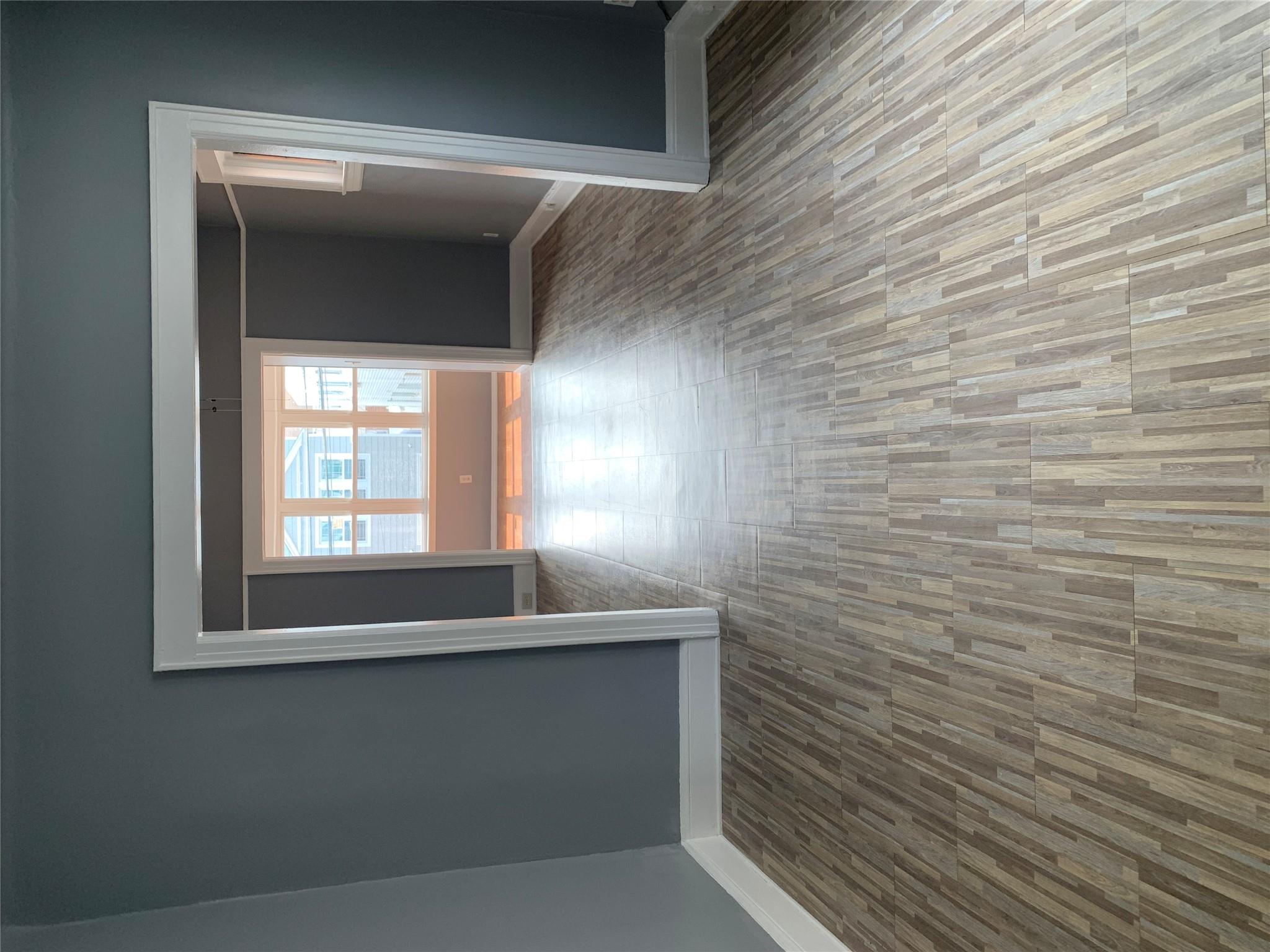 Rental Property at 107th Street, Ozone Park, Queens, NY - Bedrooms: 3 
Bathrooms: 1 
Rooms: 5  - $3,250 MO.