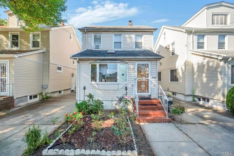 8108 164th Place, Jamaica, NY 11432 - MLS#: 945315