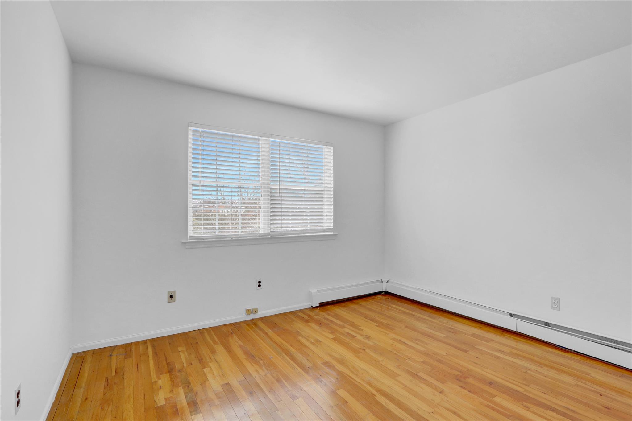 176 Jackson Avenue, Syosset, New York image 8