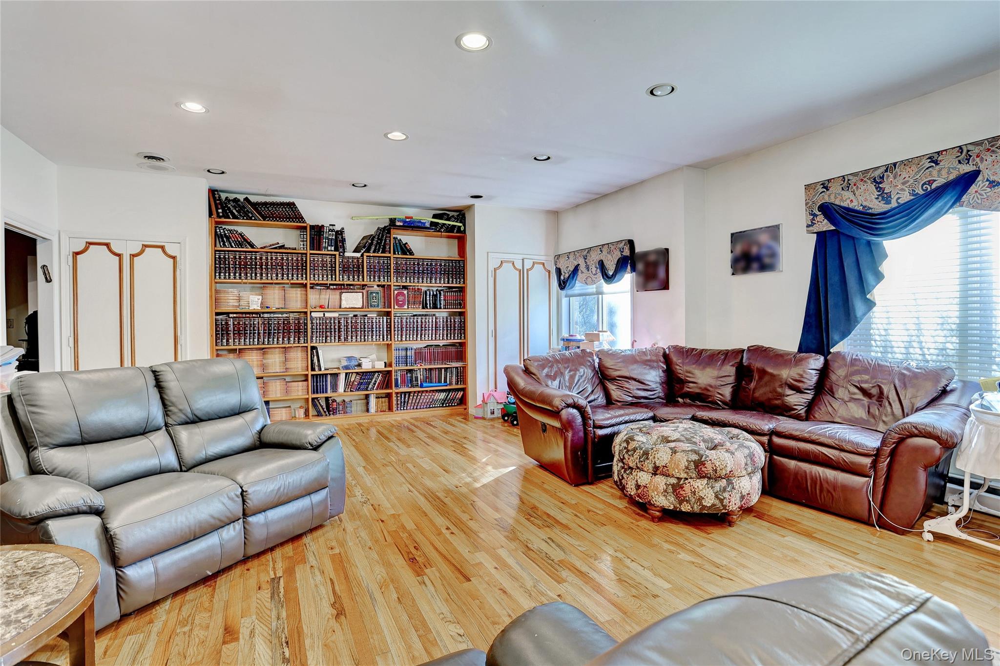 11 Golar Drive