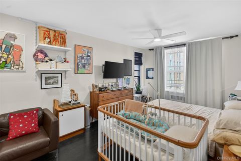 Photo of 10325 68th Avenue #5K, Forest Hills, NY 11375 (MLS # 988492)