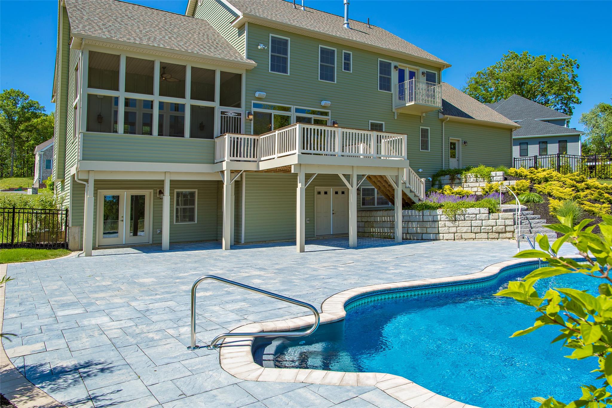 Wappingers Falls, New York 12590, United States, 4 Bedrooms Bedrooms, ,4 BathroomsBathrooms,Residential,Pending,102859