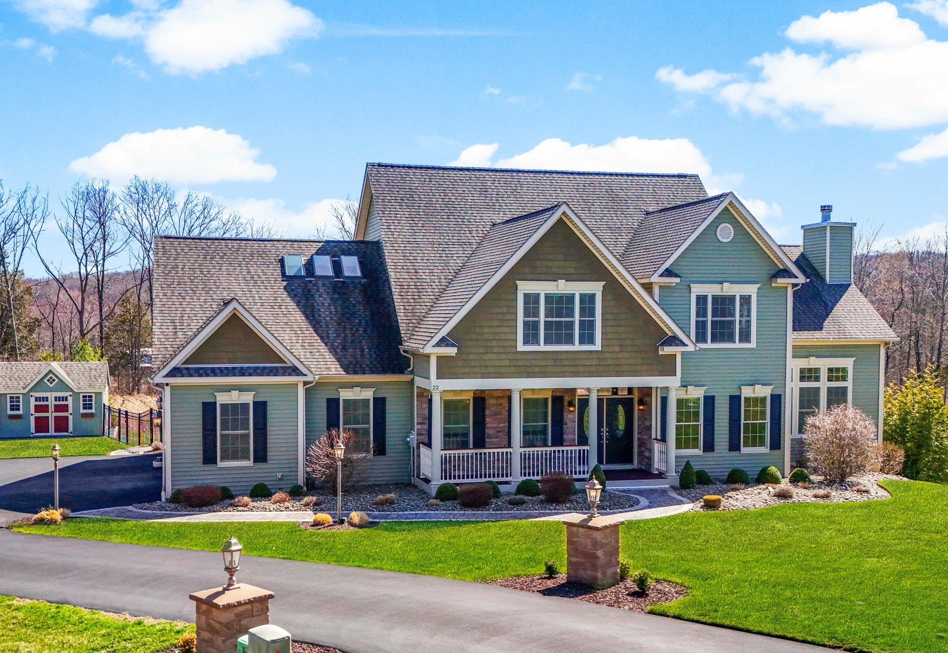 Wappingers Falls, New York 12590, United States, 4 Bedrooms Bedrooms, ,4 BathroomsBathrooms,Residential,Pending,102859