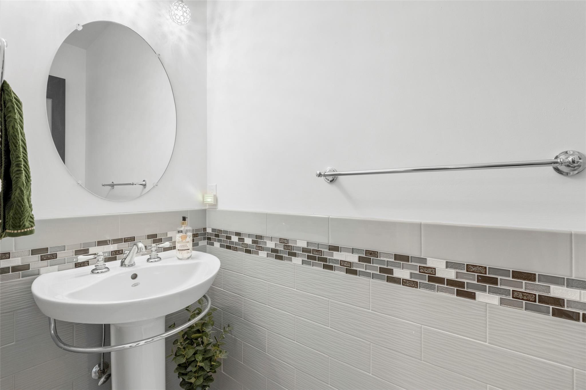 Wappingers Falls, New York 12590, United States, 4 Bedrooms Bedrooms, ,4 BathroomsBathrooms,Residential,Pending,102859