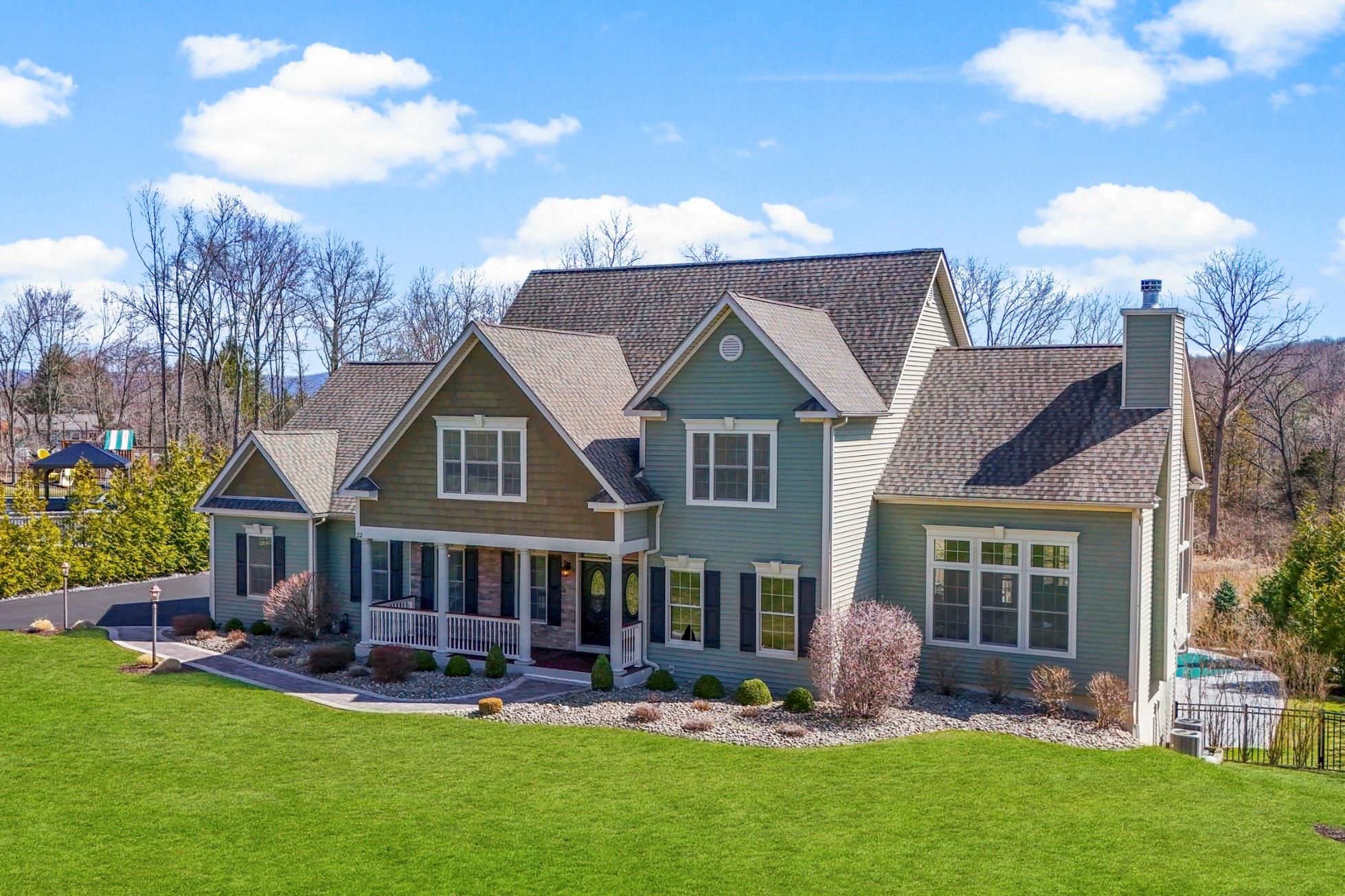 Wappingers Falls, New York 12590, United States, 4 Bedrooms Bedrooms, ,4 BathroomsBathrooms,Residential,Pending,102859