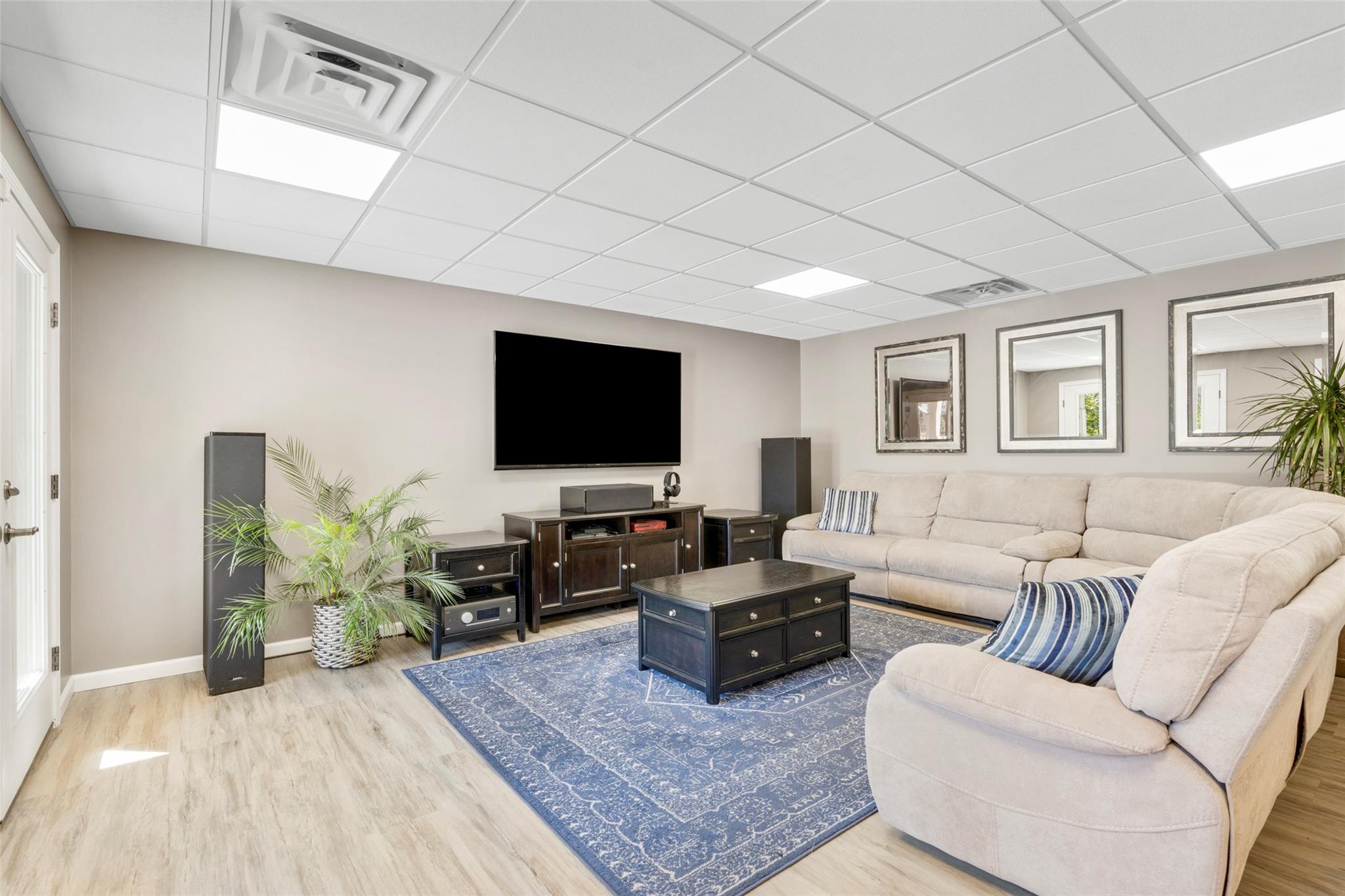 Wappingers Falls, New York 12590, United States, 4 Bedrooms Bedrooms, ,4 BathroomsBathrooms,Residential,Pending,102859