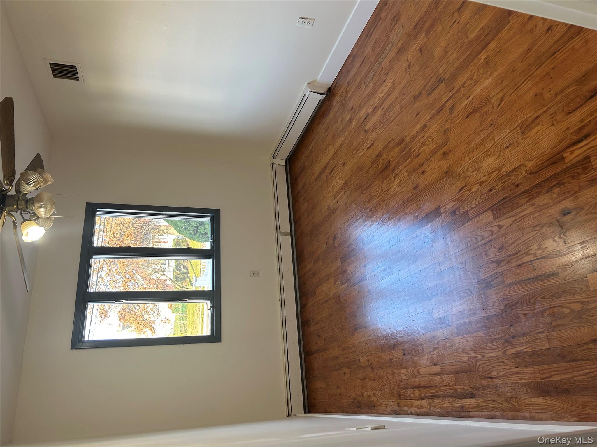 60 Saint Johns Avenue