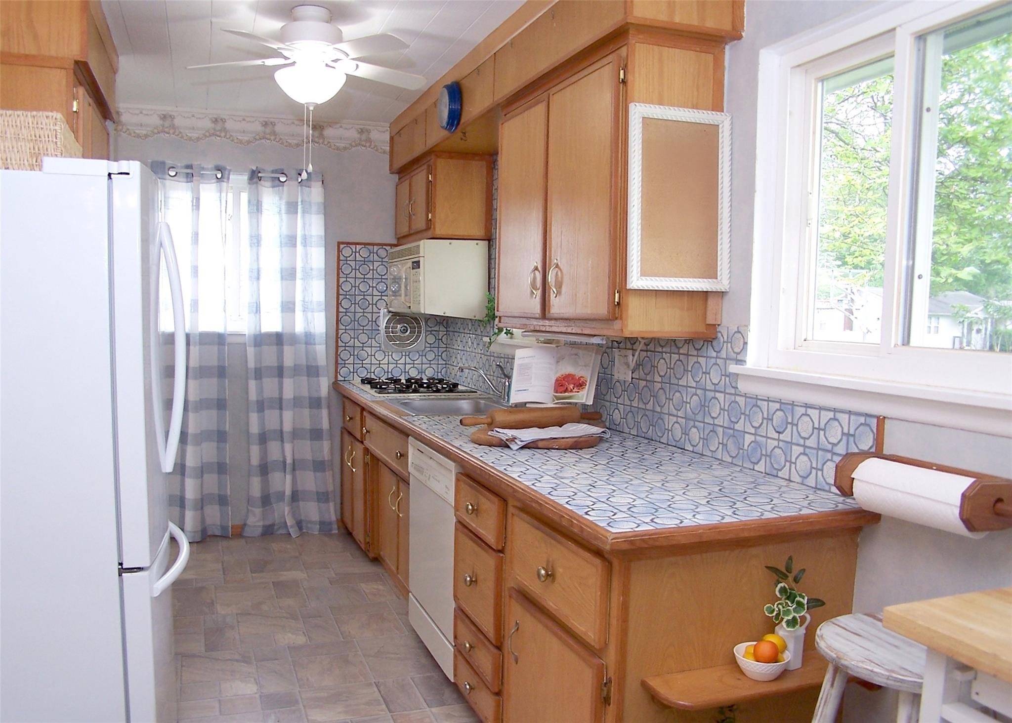 54 Indian Head Drive, Sayville, New York image 5