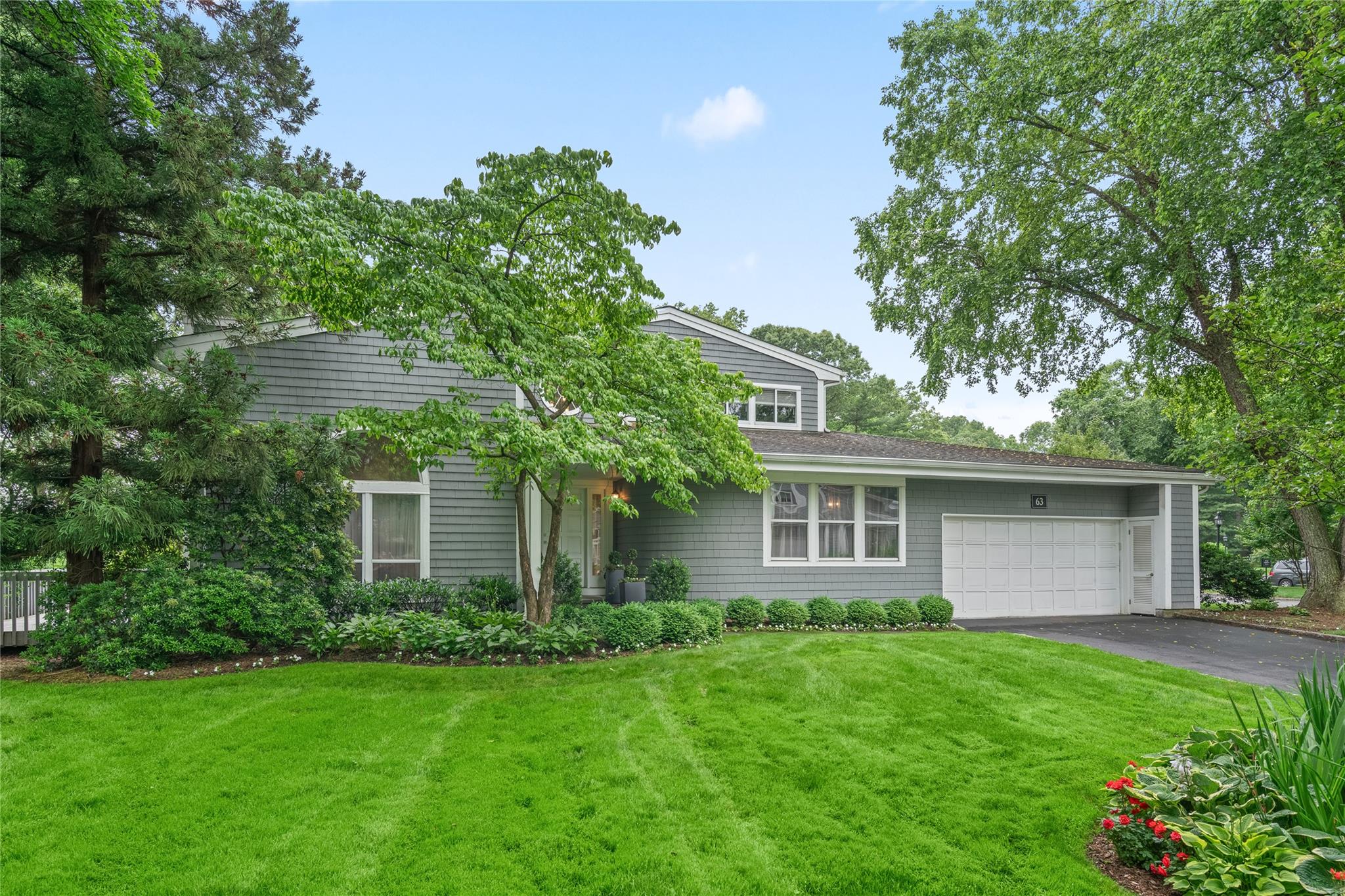 63 Sutton Place