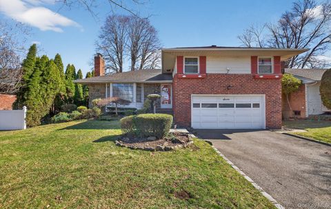 7 Carling Drive New Hyde Park NY 11040