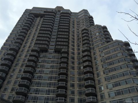 11201 Queens Boulevard 18B Forest Hills NY 11375