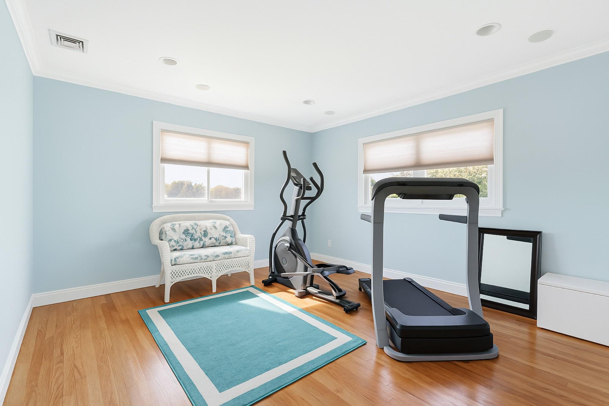 2035 Sans Avenue, Merrick, New York image 21