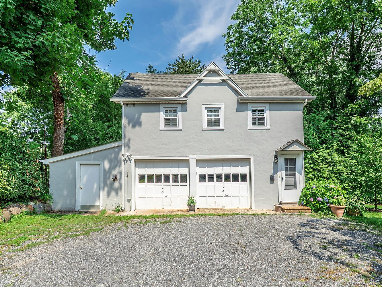 Photo 1 of 14 — 61 Locust Avenue apt. #1, Sea Cliff, NY 11579