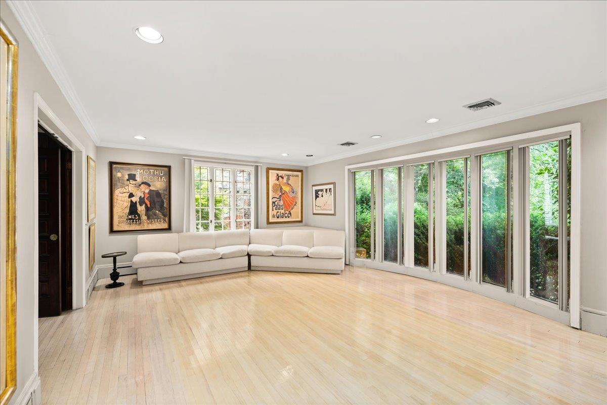 8 Sterling Place, Lawrence, New York image 7