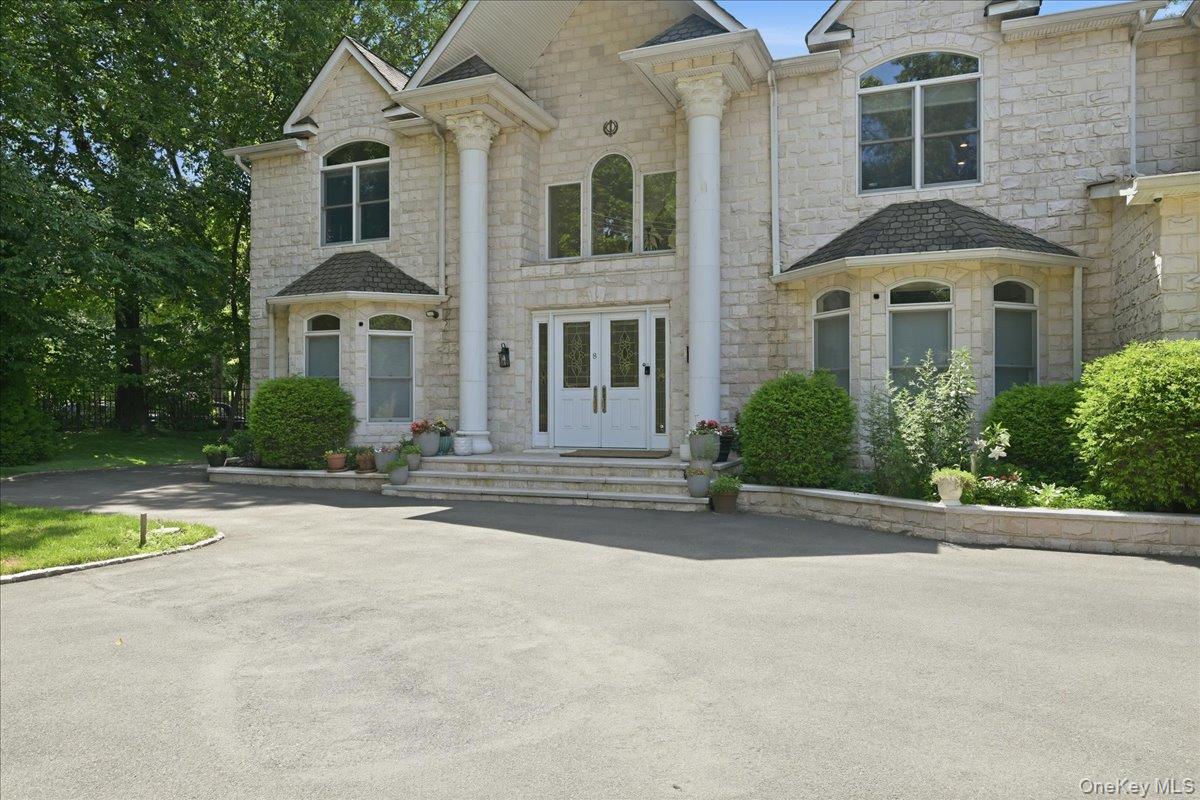 8 Headley Way
