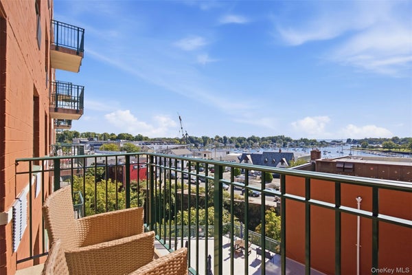 123 MAMARONECK AVE APT 414, MAMARONECK, NY 10543 - Image 141dc0862bfa9ea4ea9ddefdaf52f5dd/3344787465