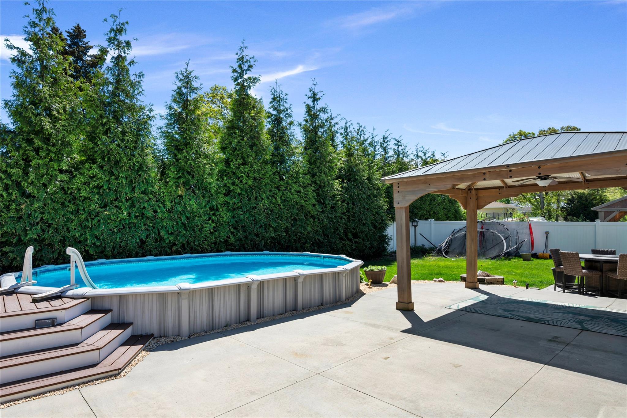 127 Avenue D, Holbrook, New York image 22
