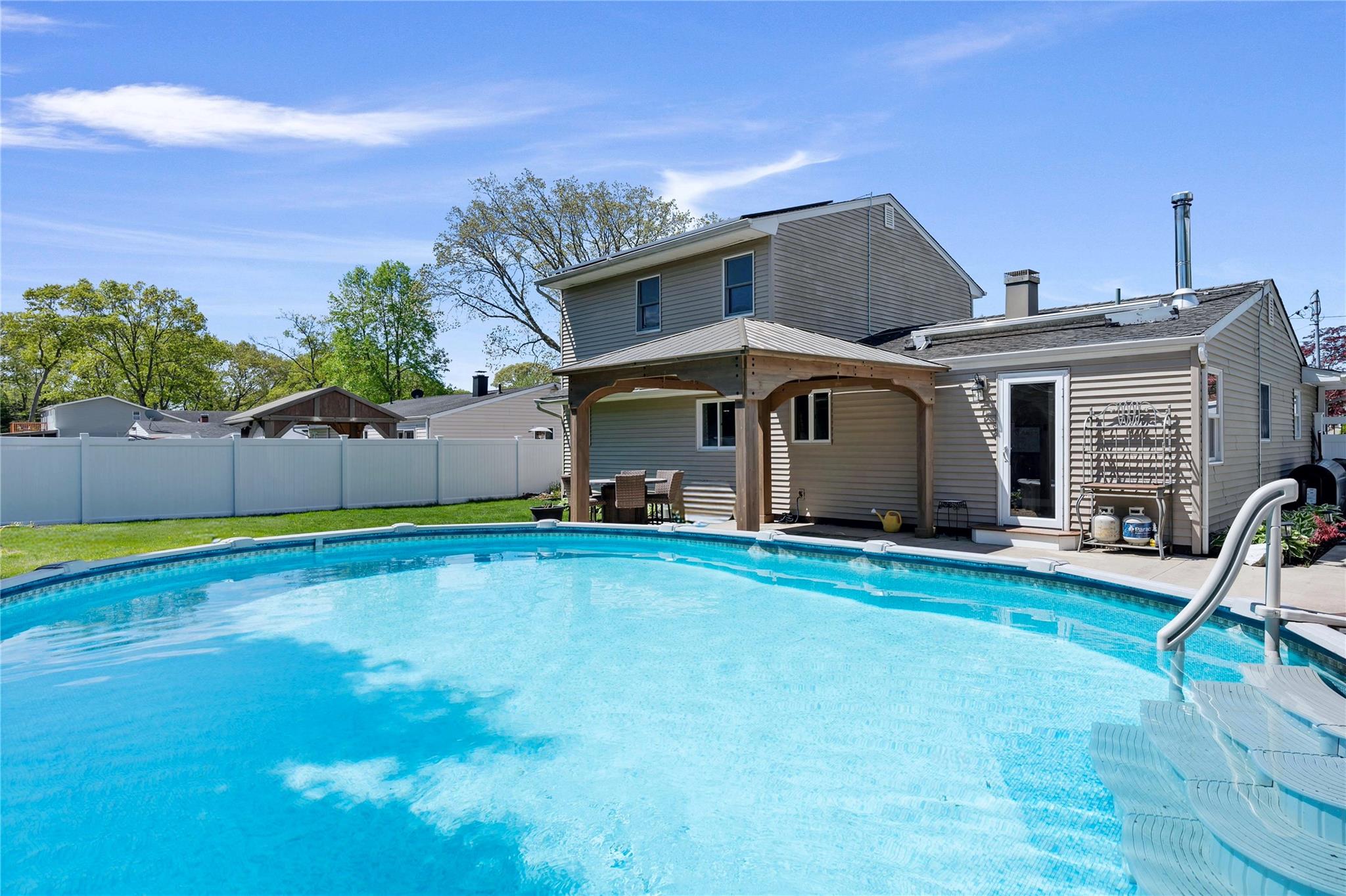 127 Avenue D, Holbrook, New York image 19