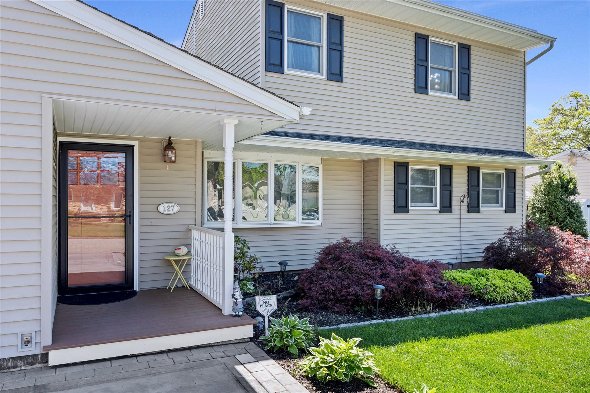 127 Avenue D, Holbrook, New York image 4