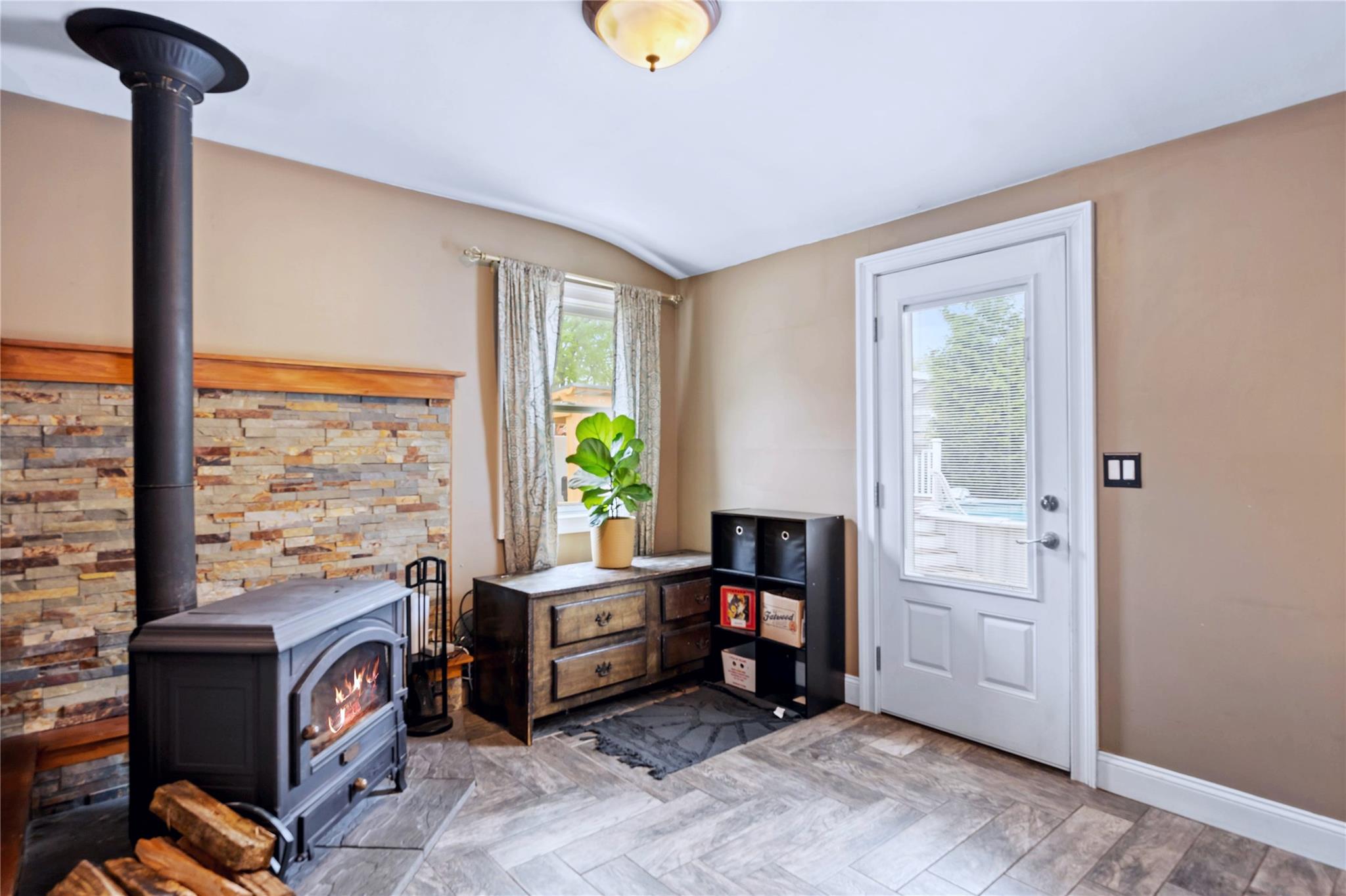 127 Avenue D, Holbrook, New York image 18