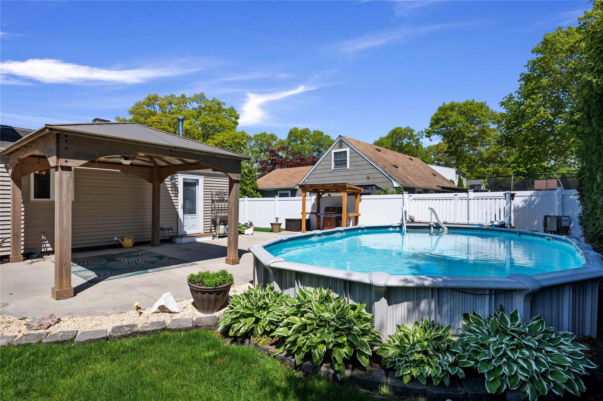 127 Avenue D, Holbrook, New York image 23