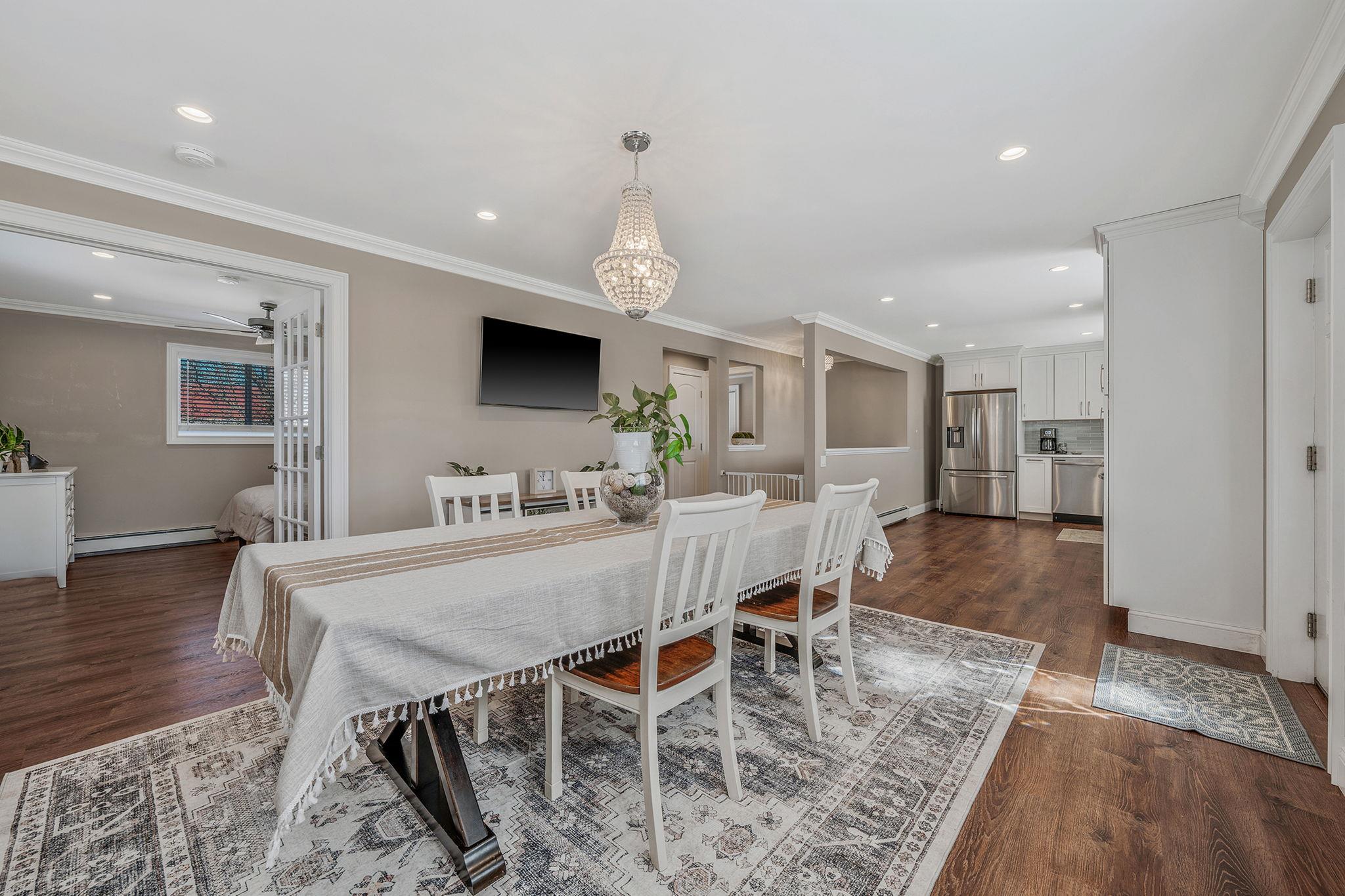 9 Paine Street, Lindenhurst, New York image 17