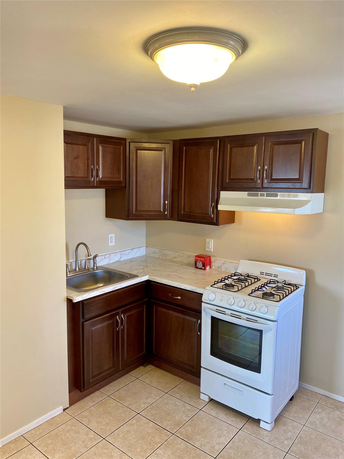 9 Paine Street, Lindenhurst, New York image 26