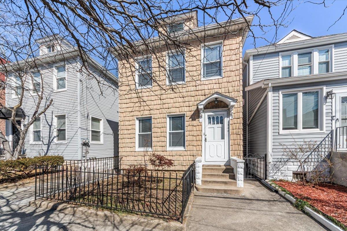 Property for Sale at Hone Avenue, Bronx, New York - Bedrooms: 5 
Bathrooms: 2  - $898,000