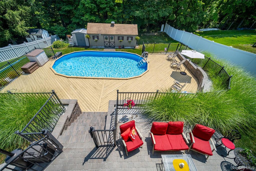Photo of 3 Arlington Drive, Harriman, NY 10926 (MLS # 1006537)