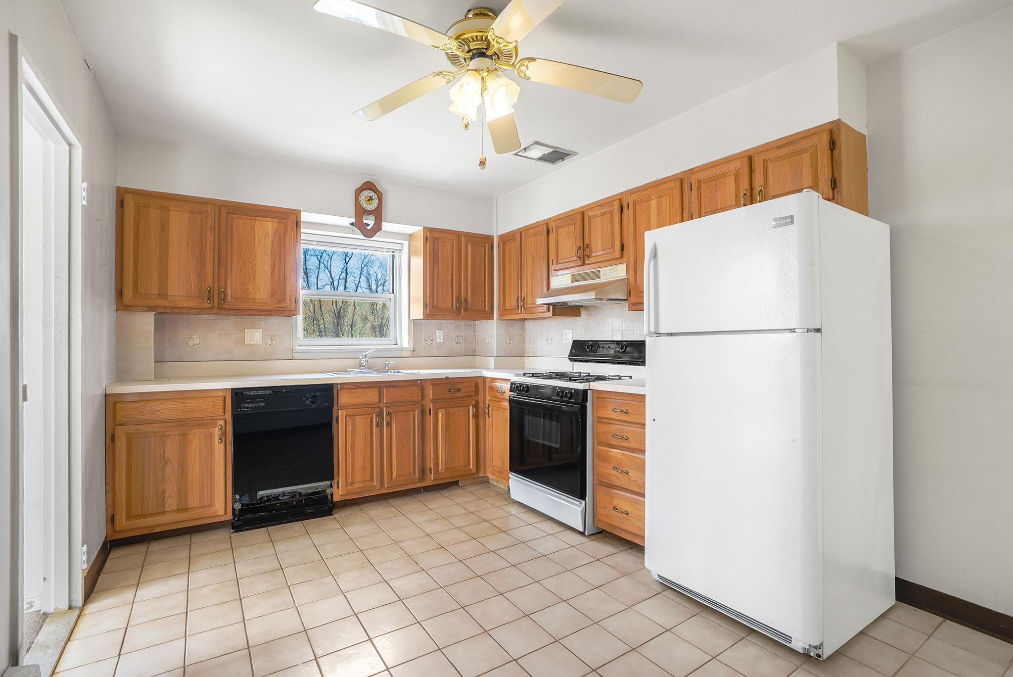 1 Lakeview Drive #1-R, Peekskill, New York image 12