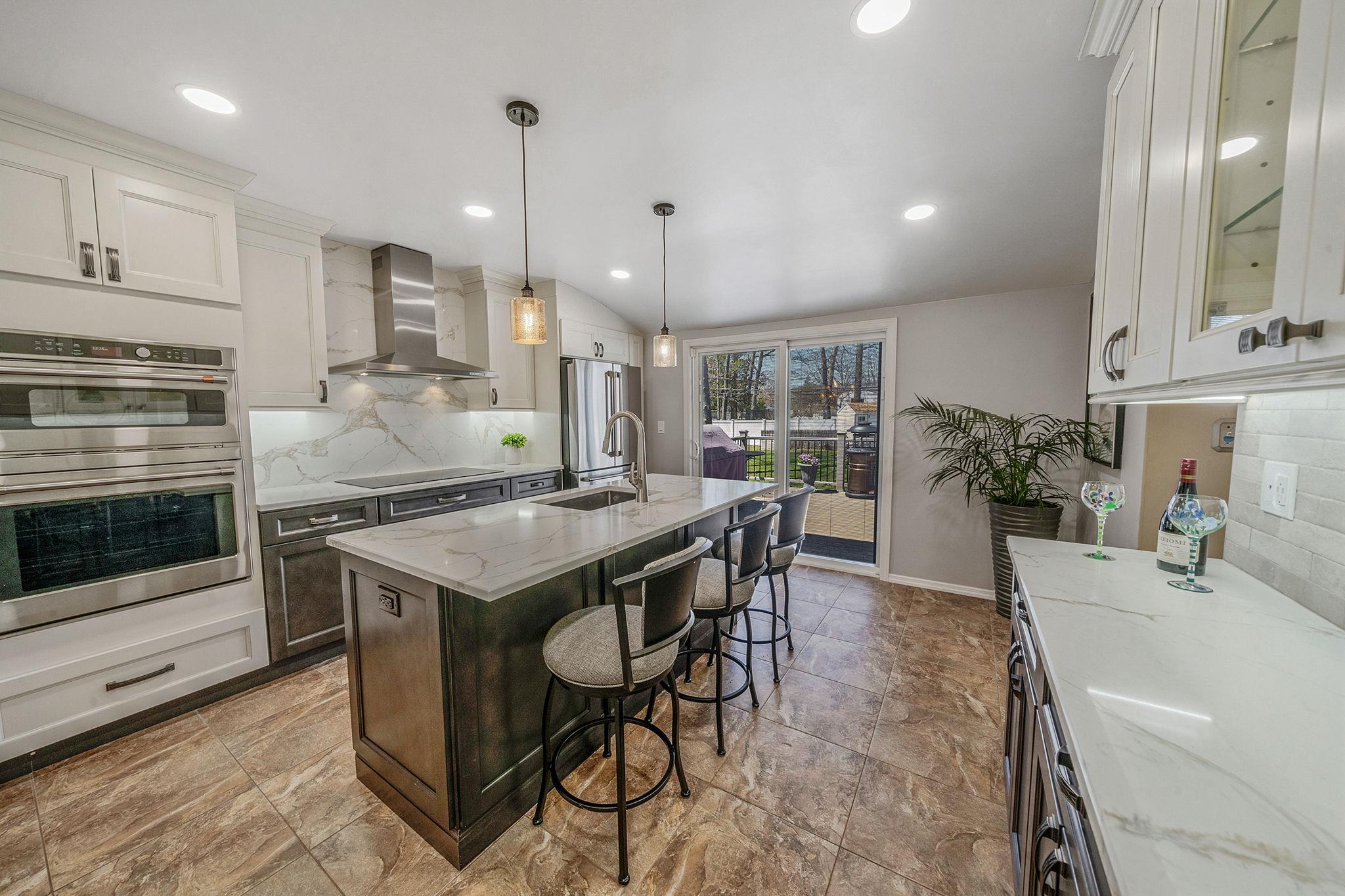 32 Fuller Street, Dix Hills, Florida image 15