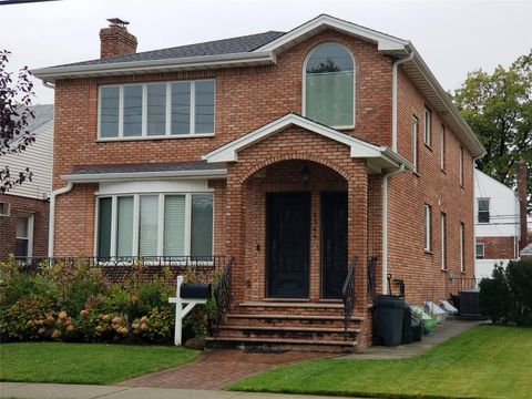 45-44 E 189 Street Flushing NY 11368