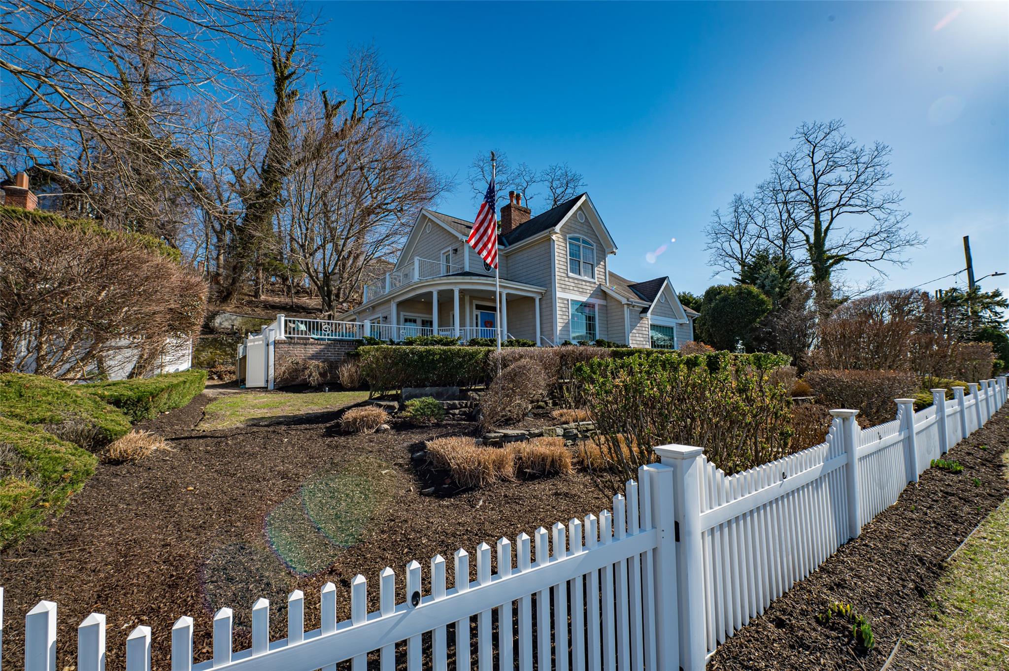 47 Shore Road, Stony Brook, New York image 3