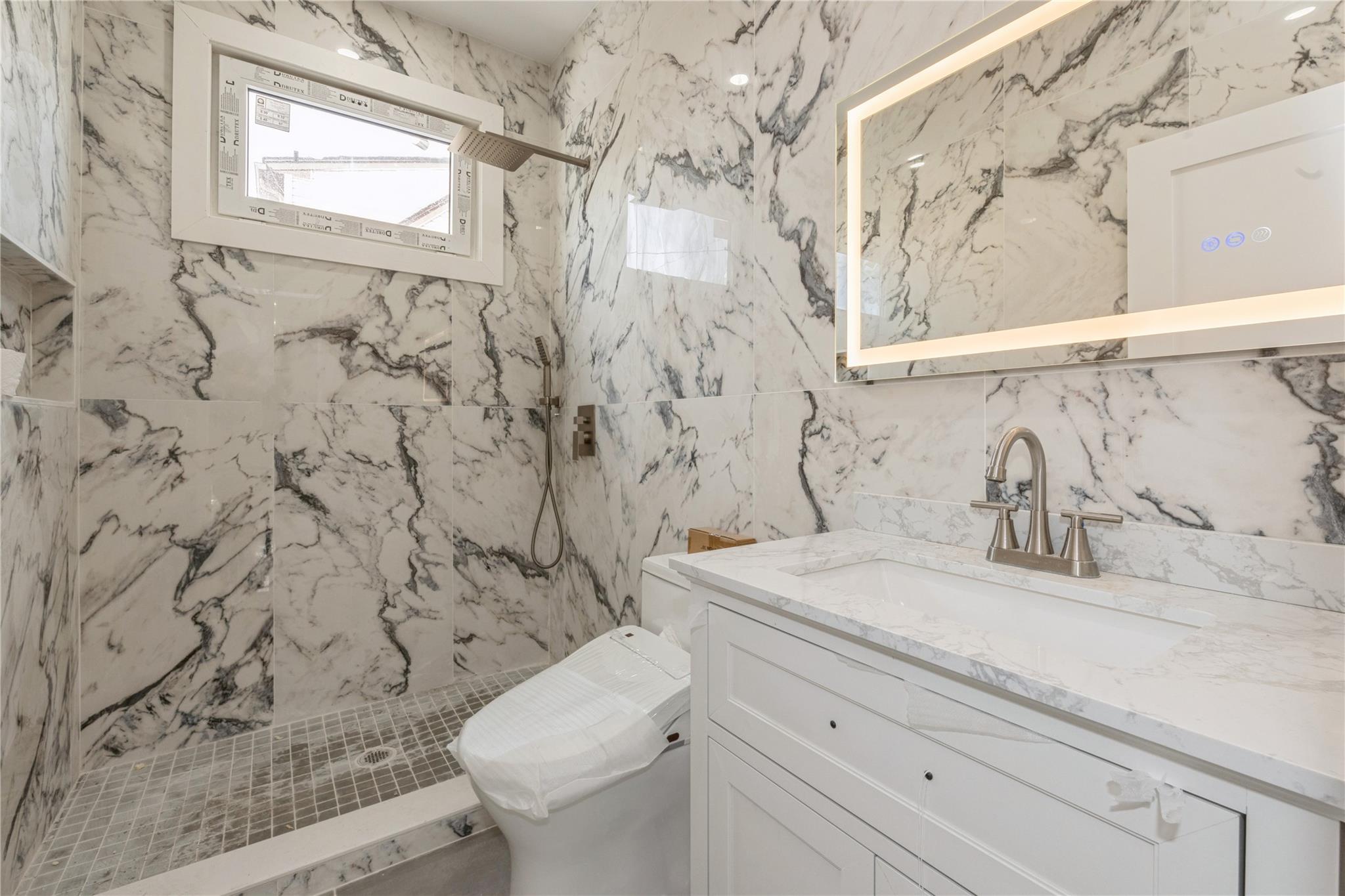 14 Bark Lane, Levittown, New York image 9