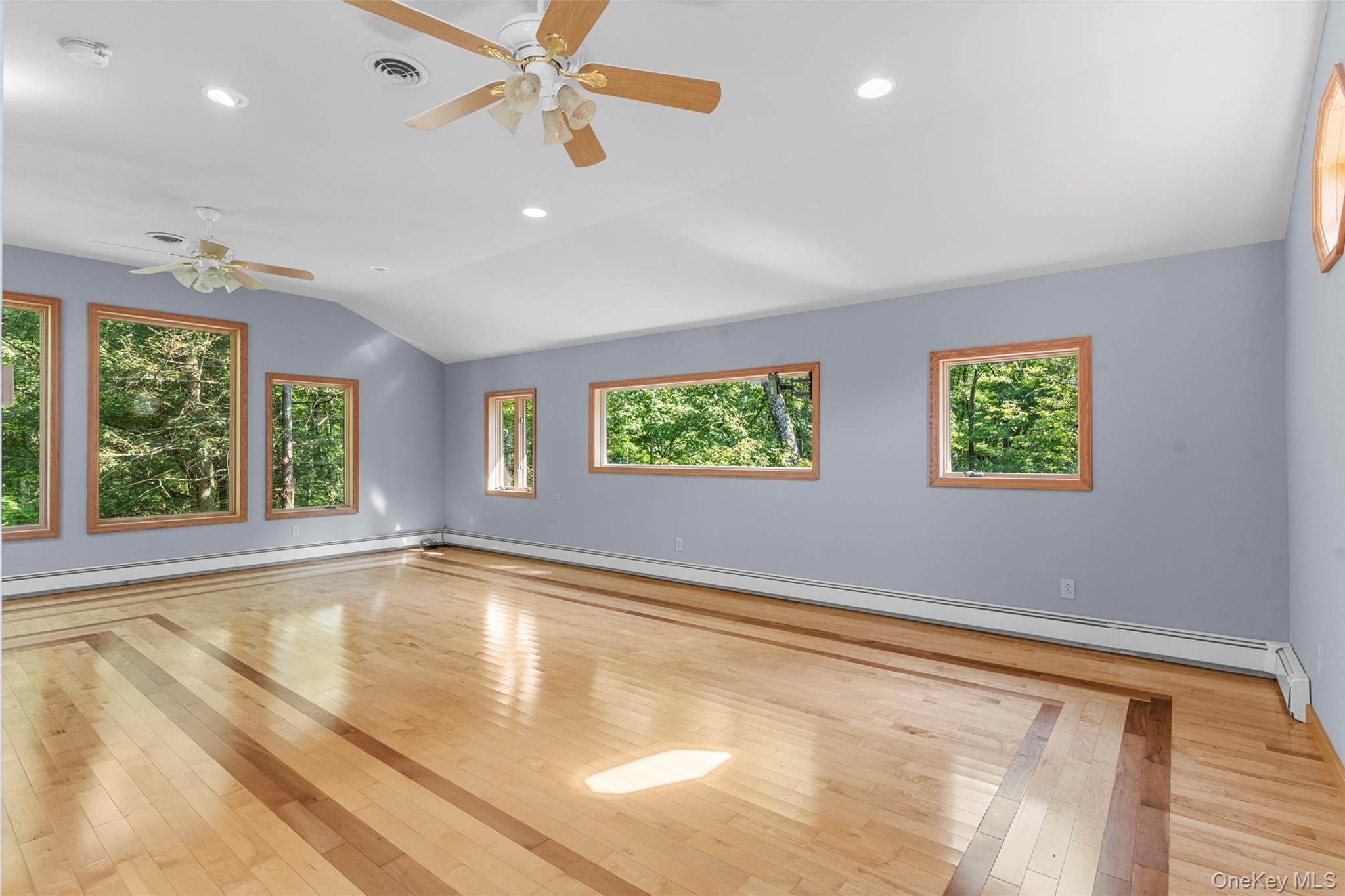 Woodstock, New York 12498, United States, 3 Bedrooms Bedrooms, ,2 BathroomsBathrooms,Residential,Active,193591