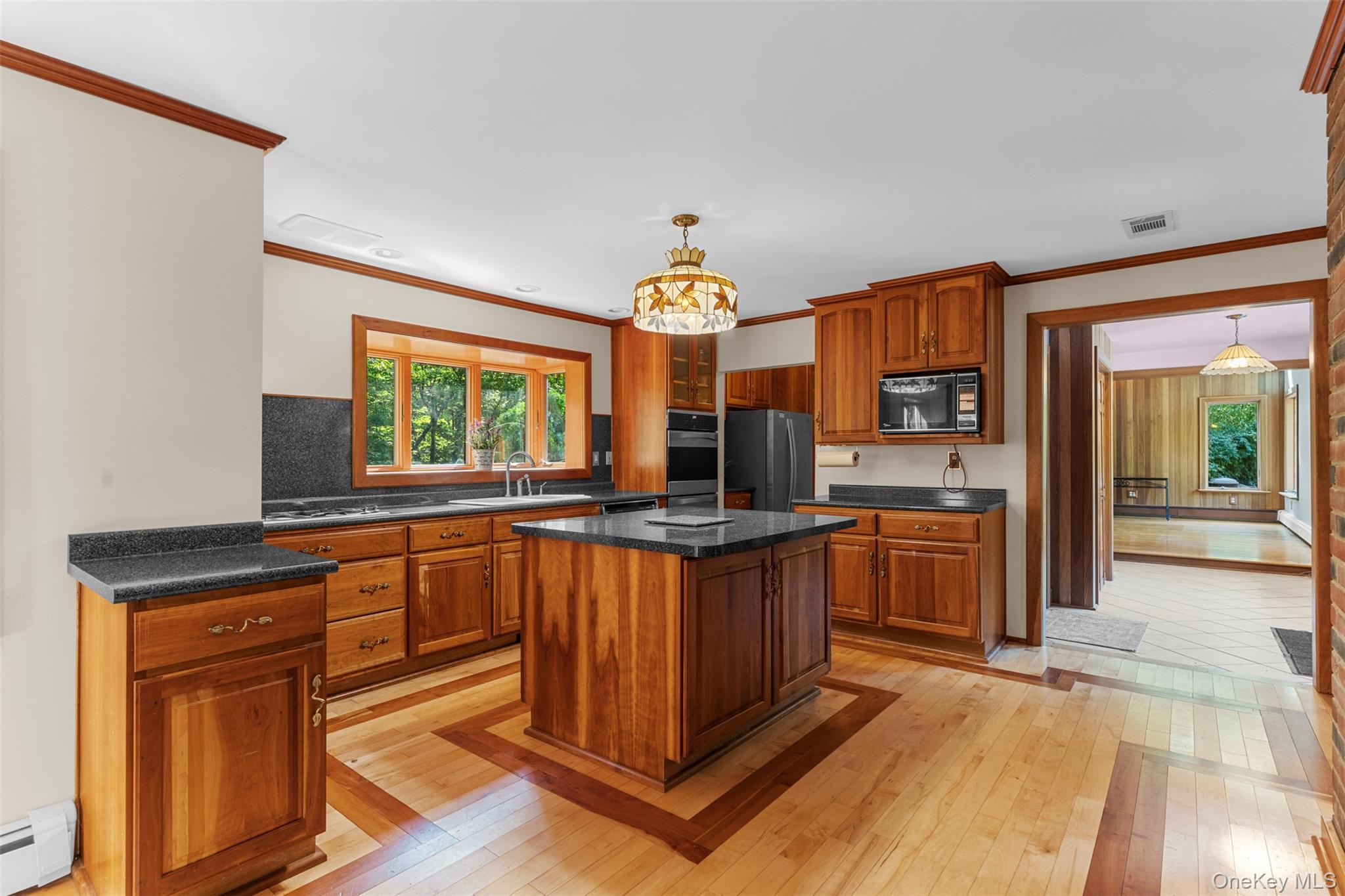 Woodstock, New York 12498, United States, 3 Bedrooms Bedrooms, ,2 BathroomsBathrooms,Residential,Active,193591