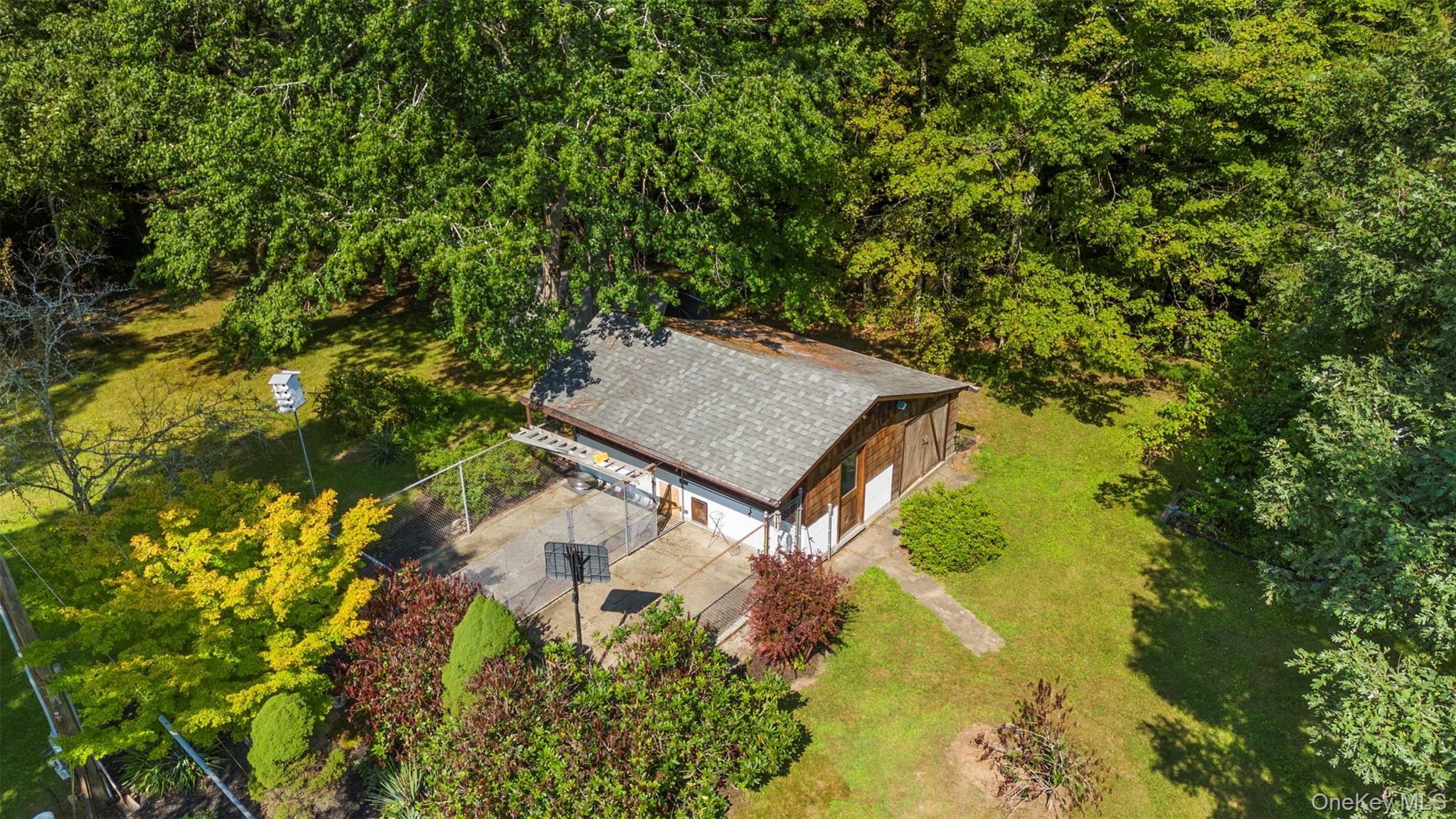 Woodstock, New York 12498, United States, 3 Bedrooms Bedrooms, ,2 BathroomsBathrooms,Residential,Active,193591