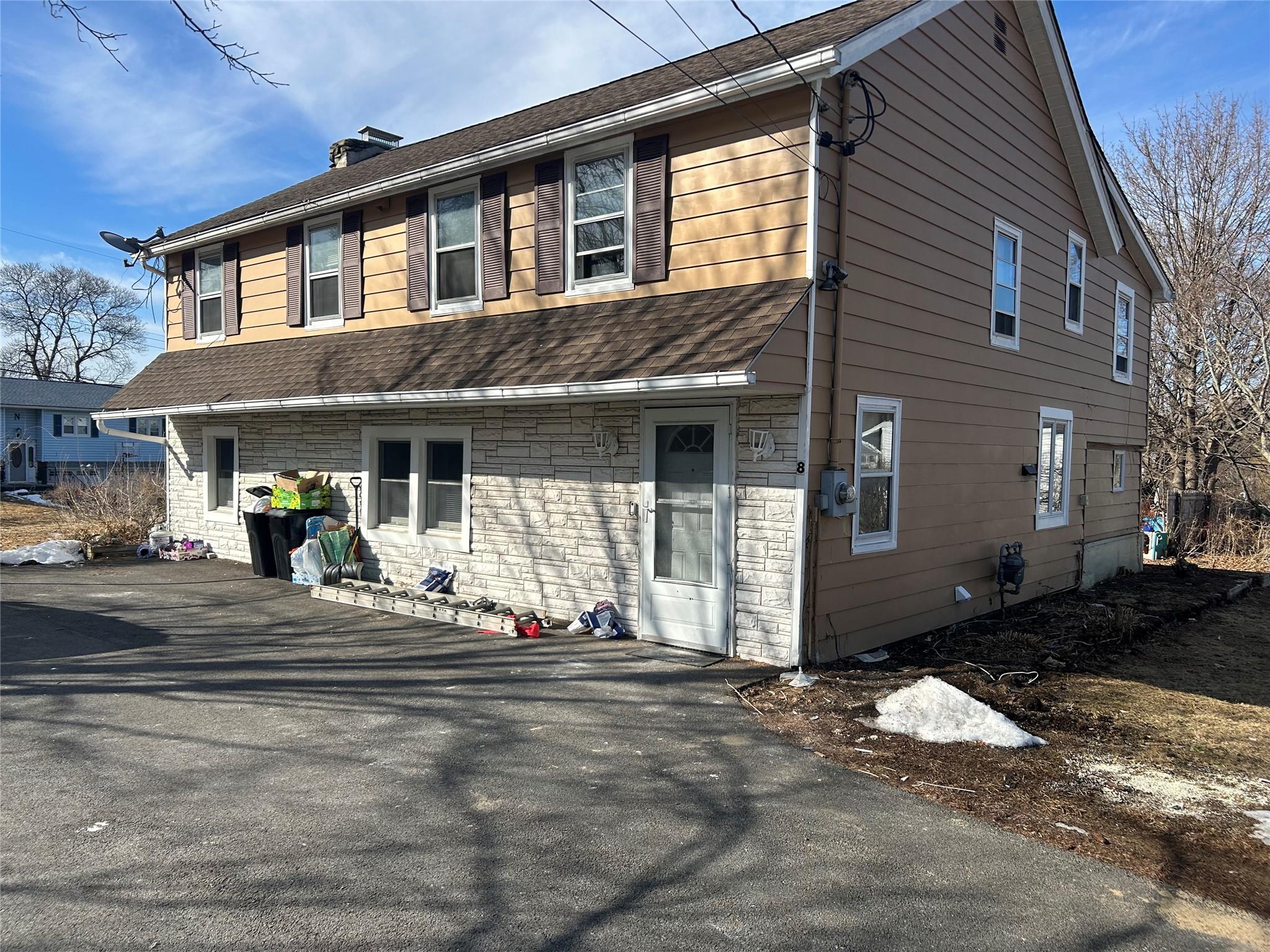 Rental Property at Oxford Road 2nd Floor, New Windsor, New York - Bedrooms: 3 
Bathrooms: 2  - $2,795 MO.