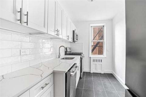 Homes For Sale - 5640 Netherland Avenue #5D<br/> Bronx, NY 10471