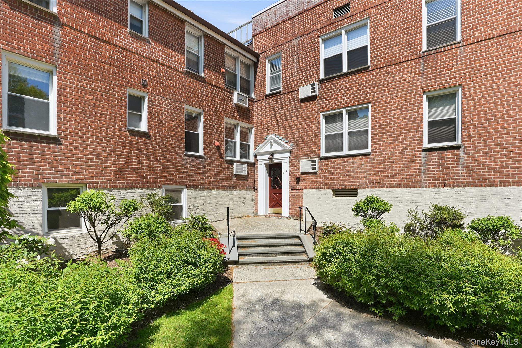 324 Palmer Terrace 1A