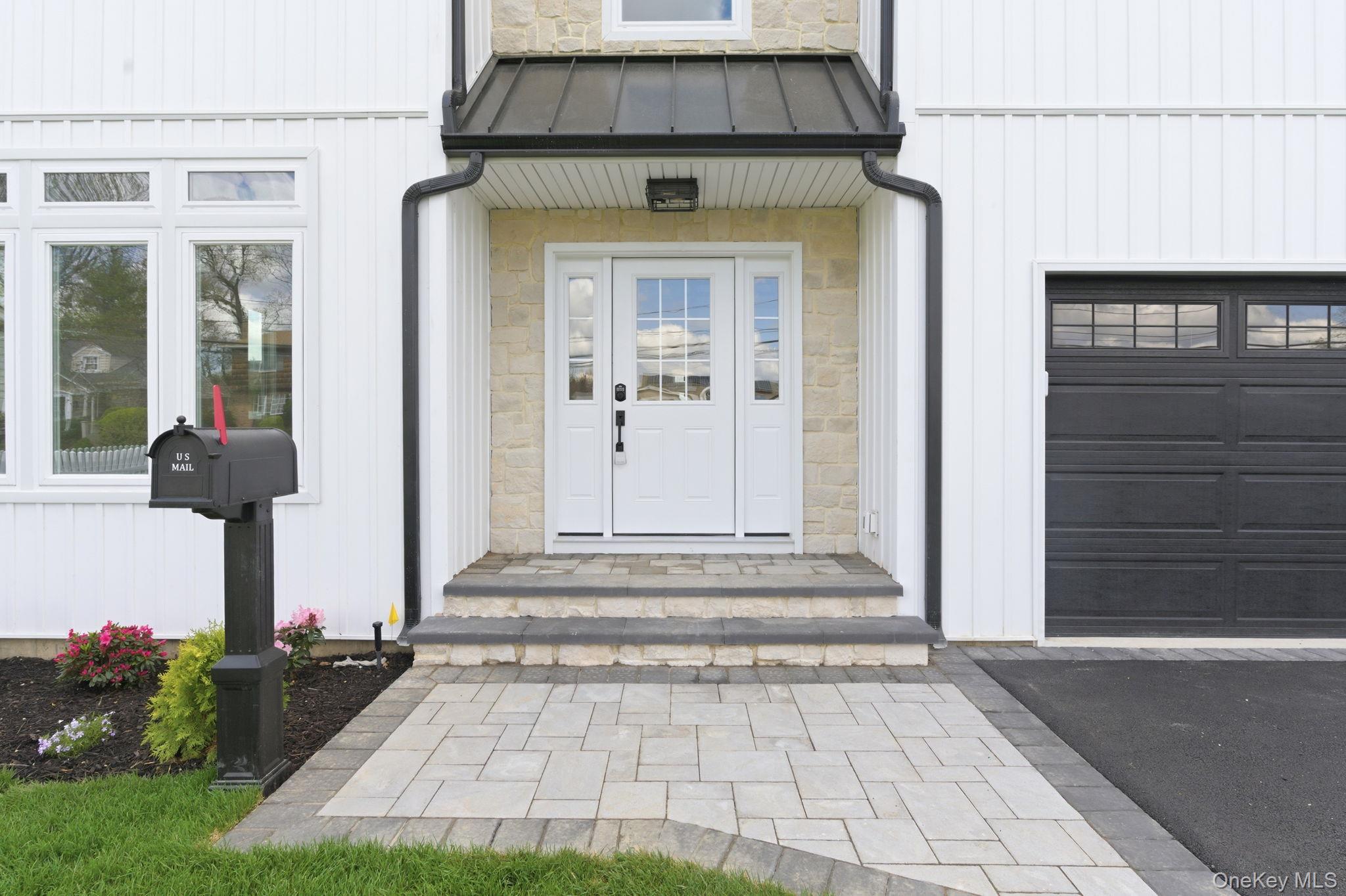 3690 Lufberry Avenue